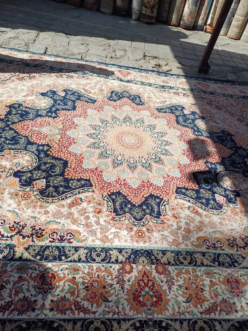 ازفروشگاه معتبرفرش دیدن فرمایید|فرش|زاهدان, |دیوار