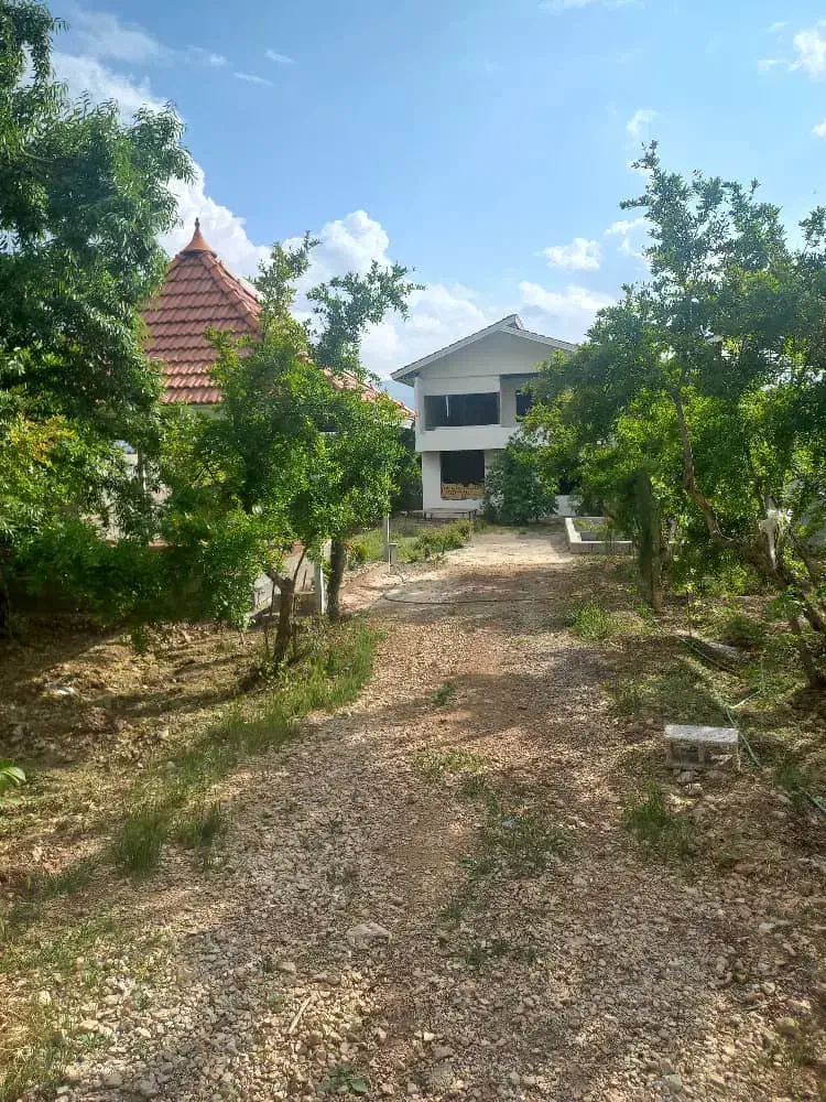 فروش باغ ویلا ۱۰۰۰متری فاروق|فروش خانه و ویلا|مرودشت, بیست متری بیمارستان|دیوار