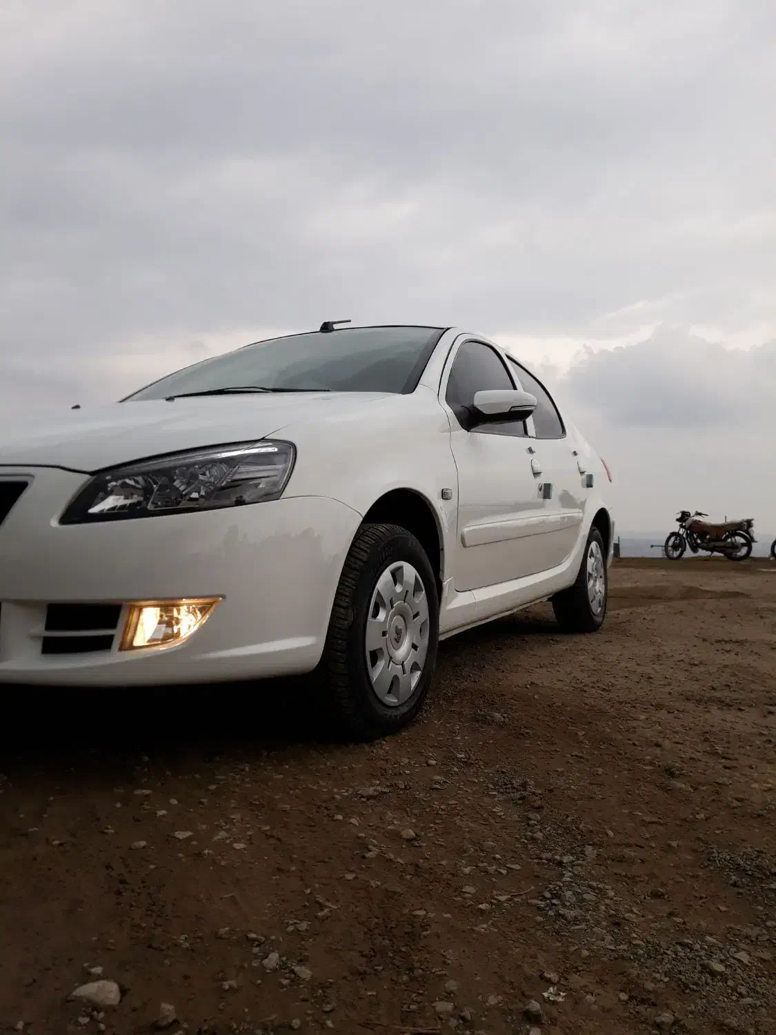 رانا پلاس ۱۴۰۴|خودرو سواری و وانت|لاهیجان, قیام|دیوار