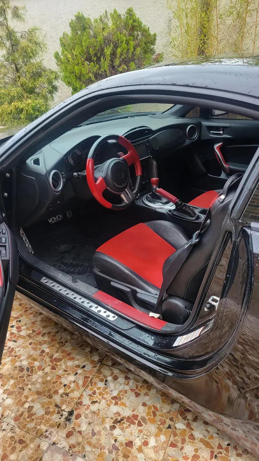 فروش تویوتا کوپه GT86 مشکی مدل 2013، کارکرد 80.000|خودرو سواری و وانت|تهران, الهیه|دیوار