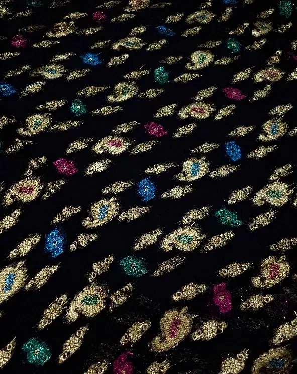 چند پارچه و تی شلوار|لباس|جم, |دیوار