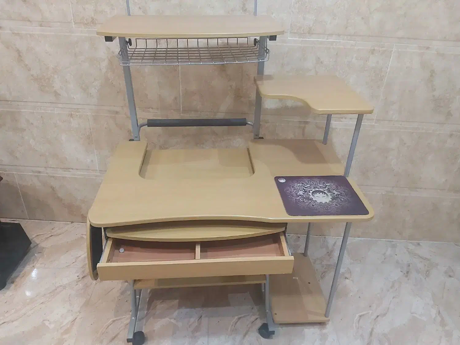 میز کامپیونر و میز تلویزیون|میز تحریر و کامپیوتر|زرگرشهر, |دیوار