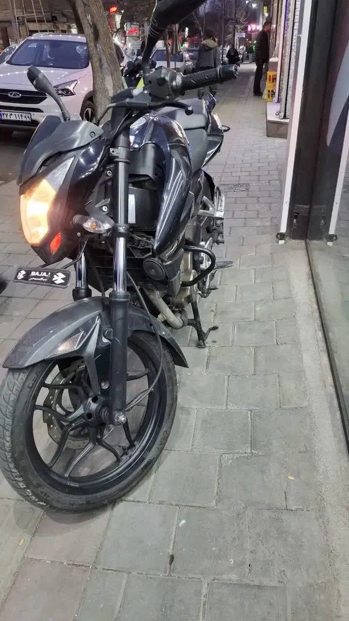 موتور NS 200 مدل 97|موتورسیکلت|تهران, سلسبیل جنوبی|دیوار