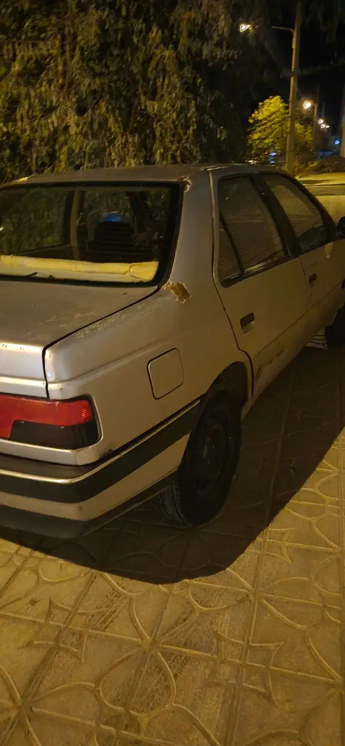 پژو ۴۰۵ نقره ای مدل ۸۷|خودرو سواری و وانت|آباده, |دیوار