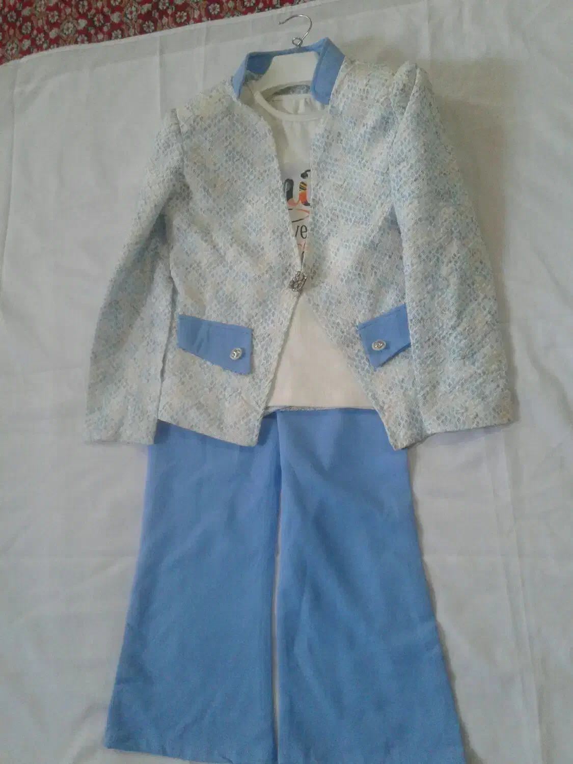 لباس|لباس|کارون, |دیوار