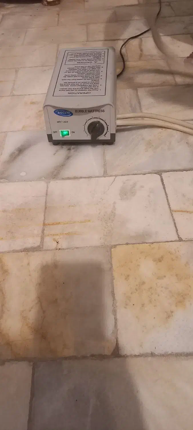 پمپ تشک بادی. بیوکر|تشک تختخواب|یزد, |دیوار