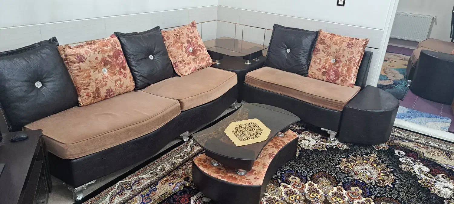 مبلمان 10 نفره دو رو چرم و پارچه|مبلمان خانگی و میز عسلی|فولادشهر, زاینده رود|دیوار
