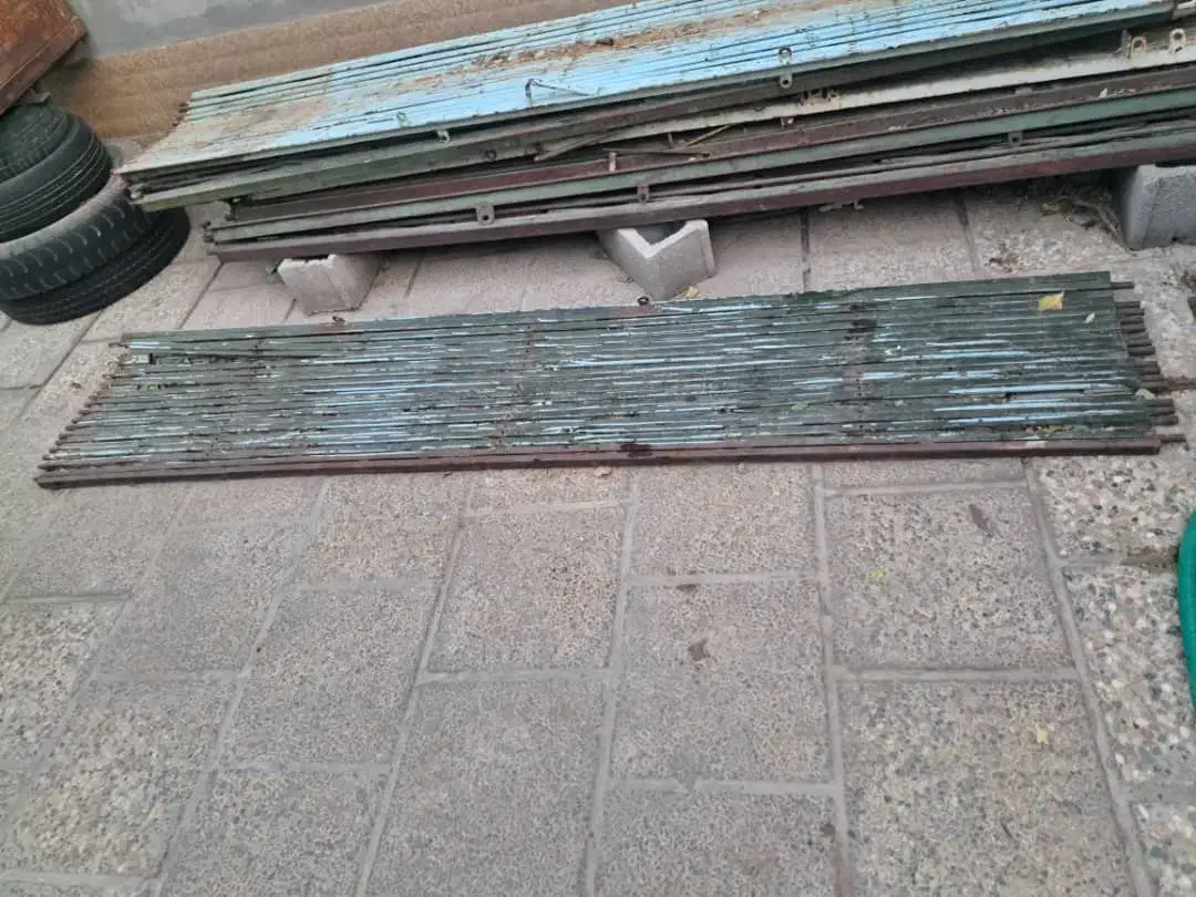 درب آهنی آکاردئونی|مصالح و تجهیزات ساختمان|شیراز, قلات|دیوار