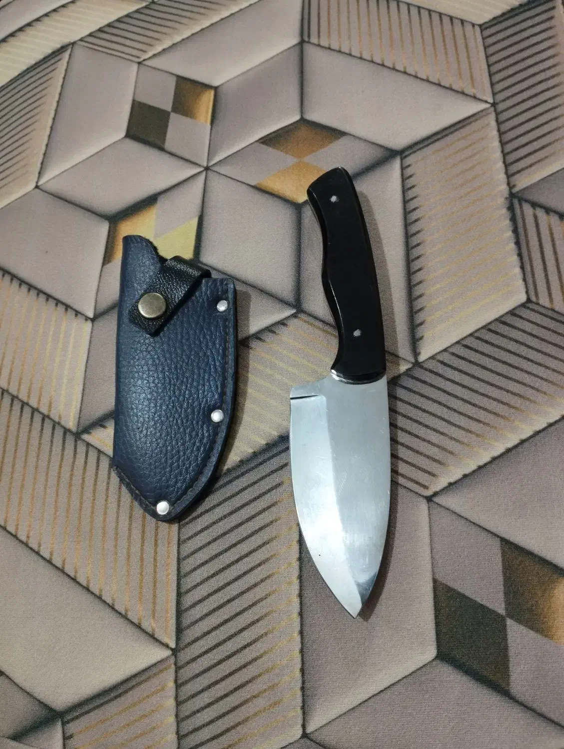 چاقو|کلکسیون اشیاء عتیقه|اهر, |دیوار