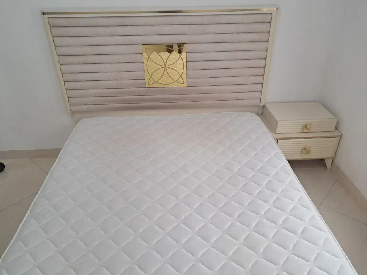 تختواب همراه با تشک|تشک تختخواب|سنقر, |دیوار