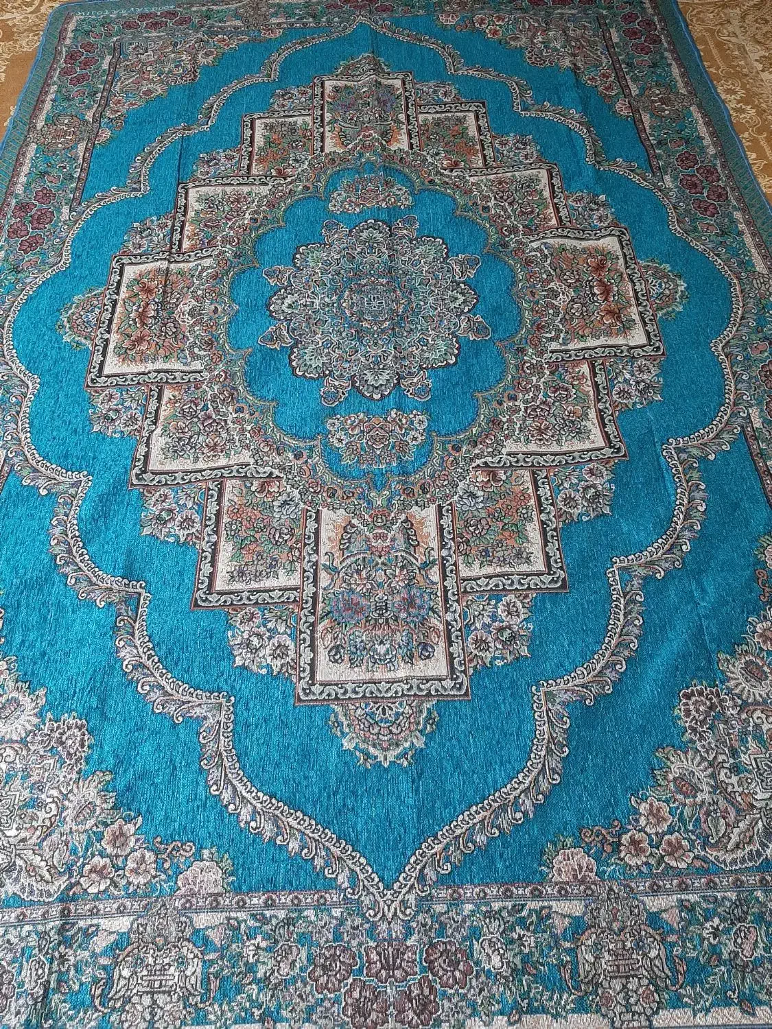 روفرشی|روفرشی|رشت, جانبازان|دیوار