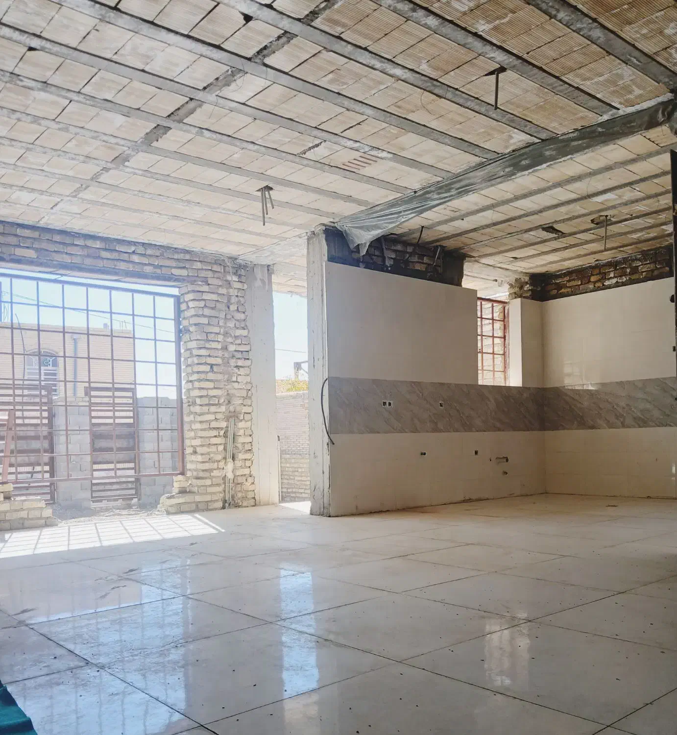 خانه فروشی ۲ خواب / سند تک برگ درب به حیاط|فروش خانه و ویلا|بافت, |دیوار