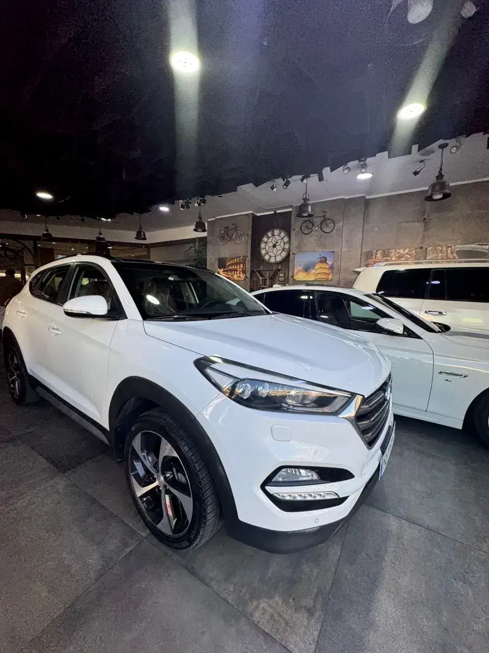 توسان۲۰۱۷|خودرو سواری و وانت|تهران, سعادت‌آباد|دیوار