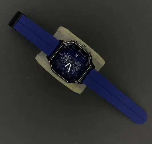 ساعت خاص برای آقایون خاص|ساعت|فولادشهر, B4|دیوار