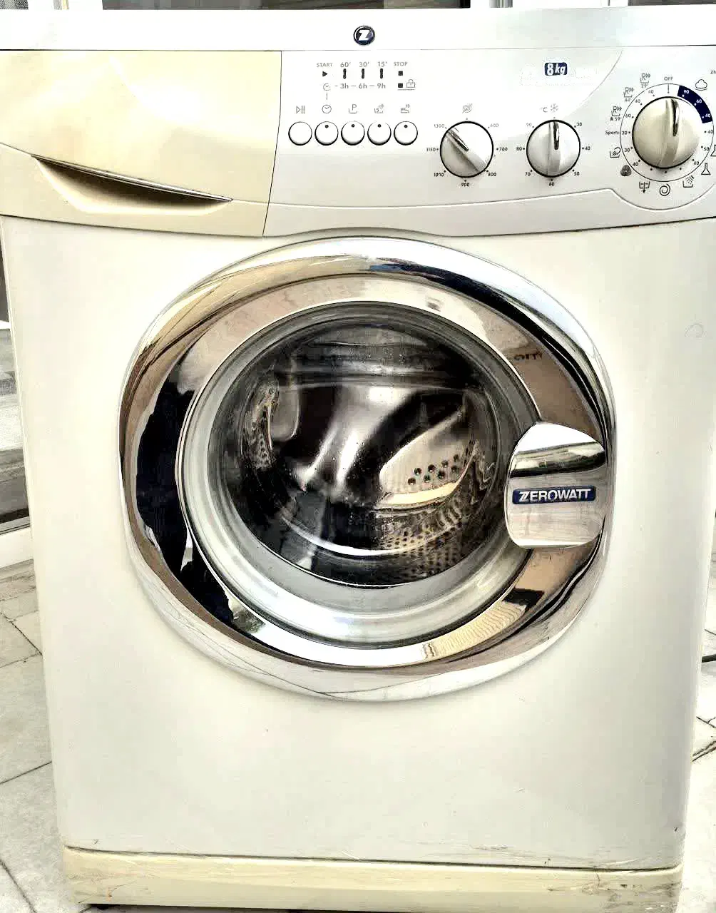 لباسشویی ۸ کیلویی زیروات|ماشین لباسشویی و خشککن لباس|اصفهان, نقش جهان|دیوار