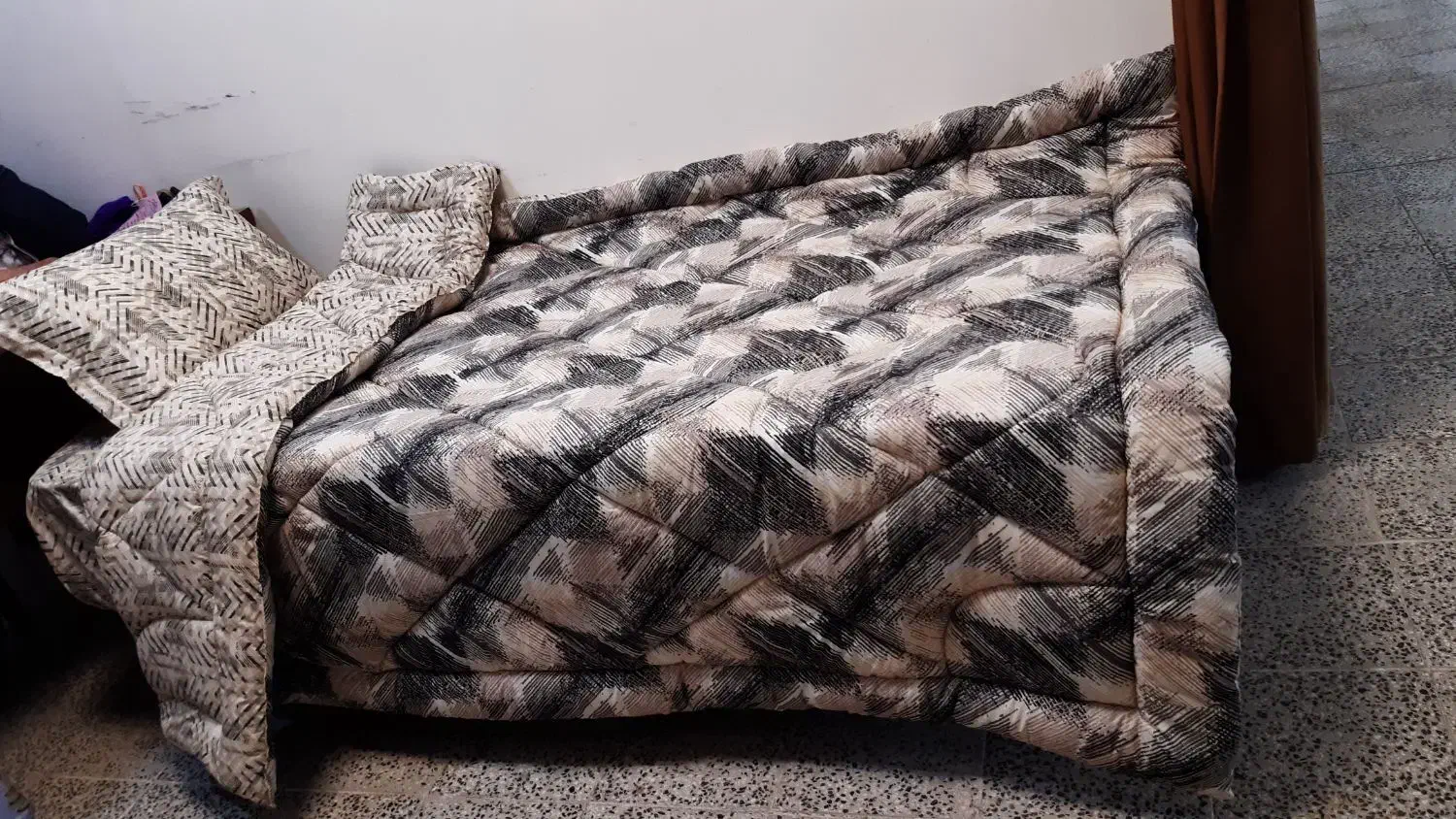 لحاف رو بالشتی کش دوز تشک|رختخواب، بالش، پتو|گرگان, |دیوار