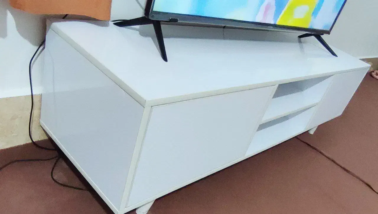 زیر تلویزیونی|میز تلویزیون|گمیشان, |دیوار