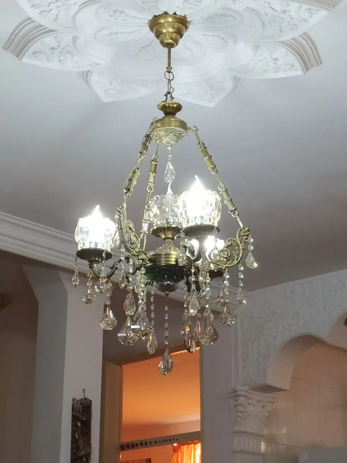 ۲عدد لوستر در حد نو|لوستر و چراغ آویز|بیجار, |دیوار