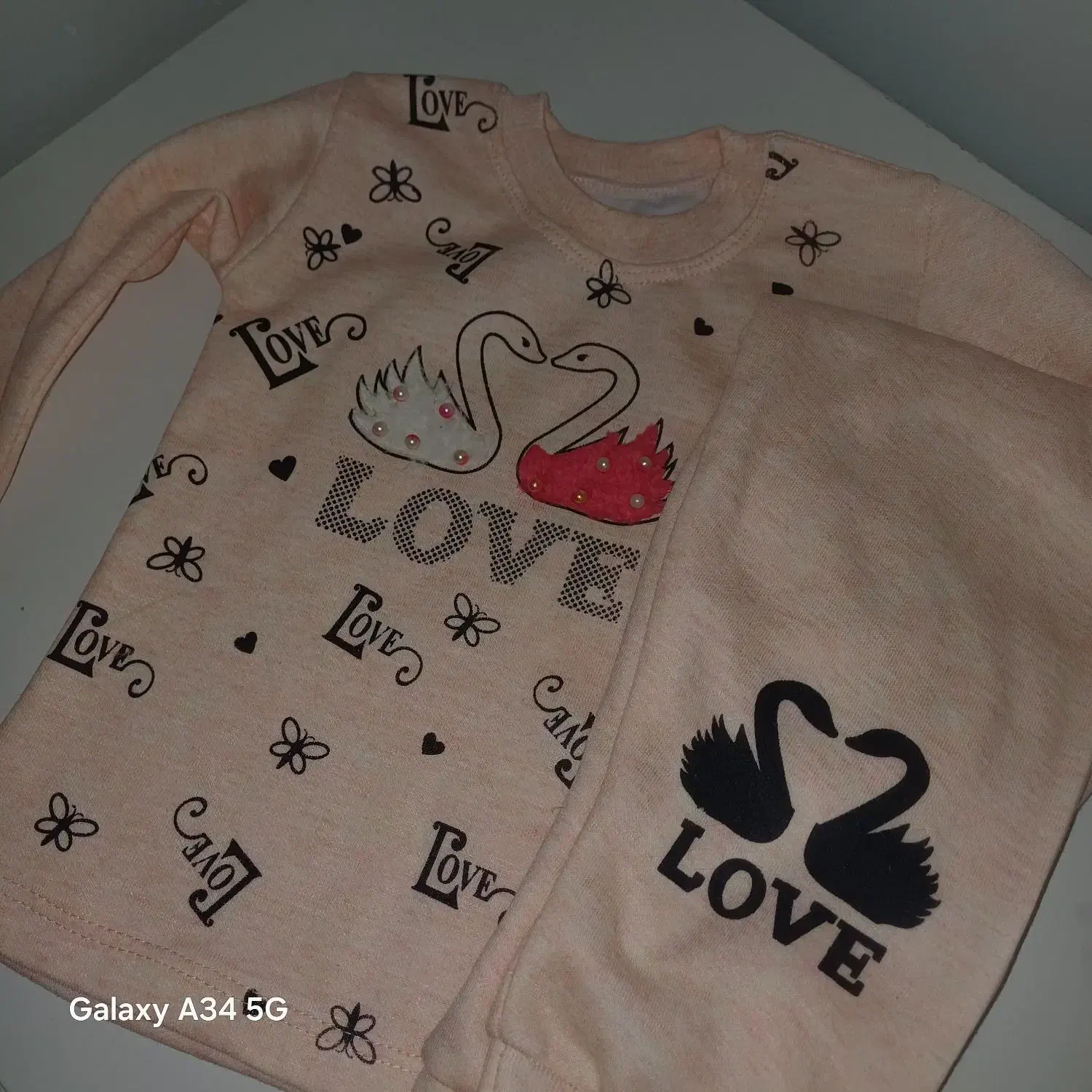 لباس بچگانه ۳ساله سایز ۴۰|کفش و لباس بچه|بروجرد, |دیوار