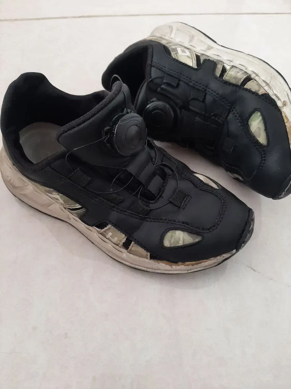 کتانی بچگانه خارجی|کیف، کفش، کمربند|همدان, |دیوار