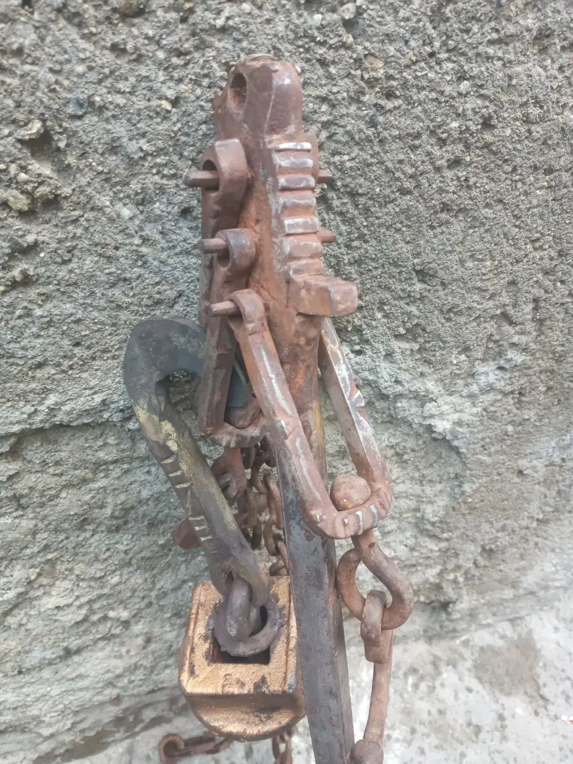 قپان|کلکسیون اشیاء عتیقه|همدان, |دیوار