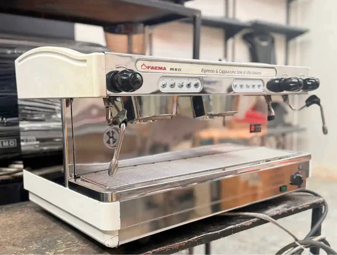 جیمبالی ام ۲۷ (farma E98) نیو فیس|کافیشاپ و رستوران|قم, بنیاد|دیوار