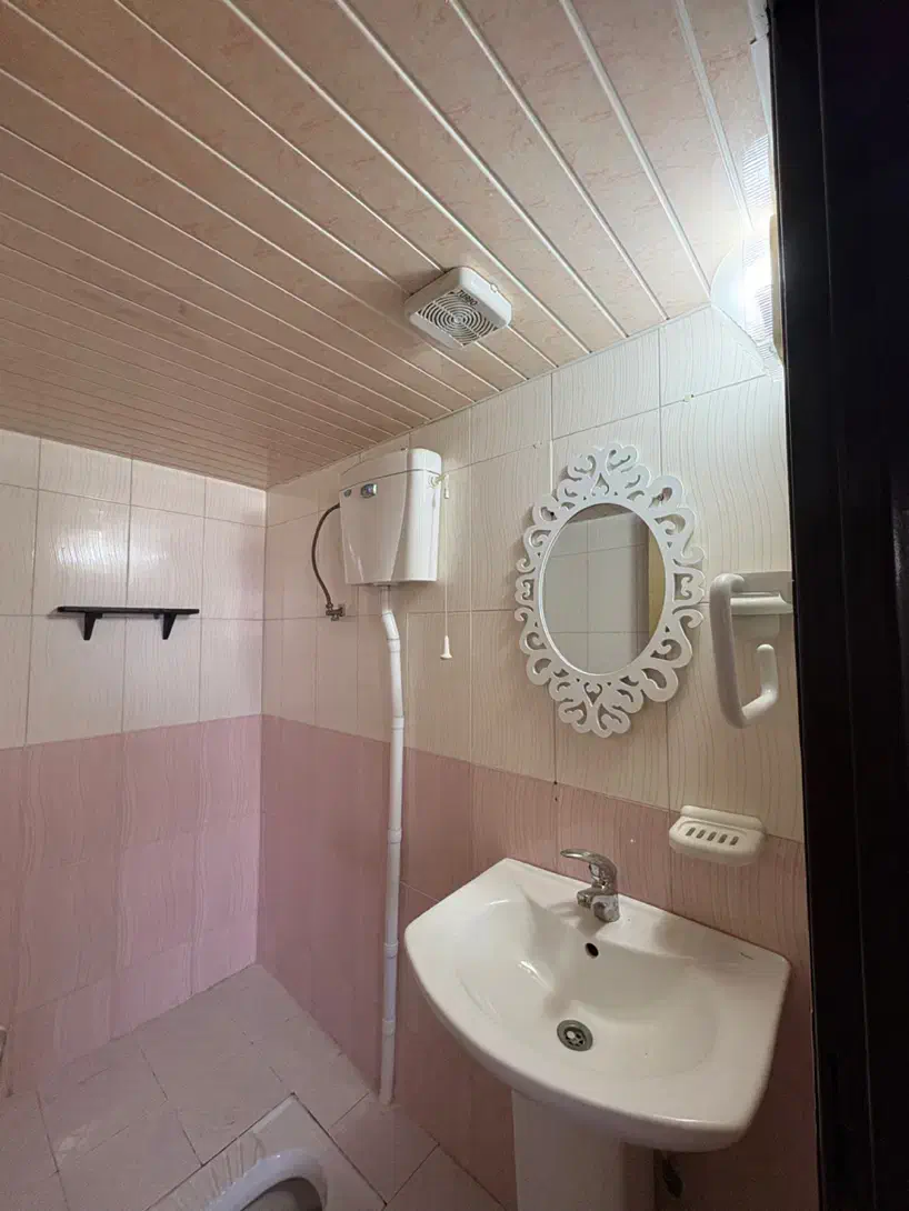 فردوسی ۸۵متر سه طرف نورفول کم واحد|فروش آپارتمان|شاهین‌شهر, فردوسی|دیوار