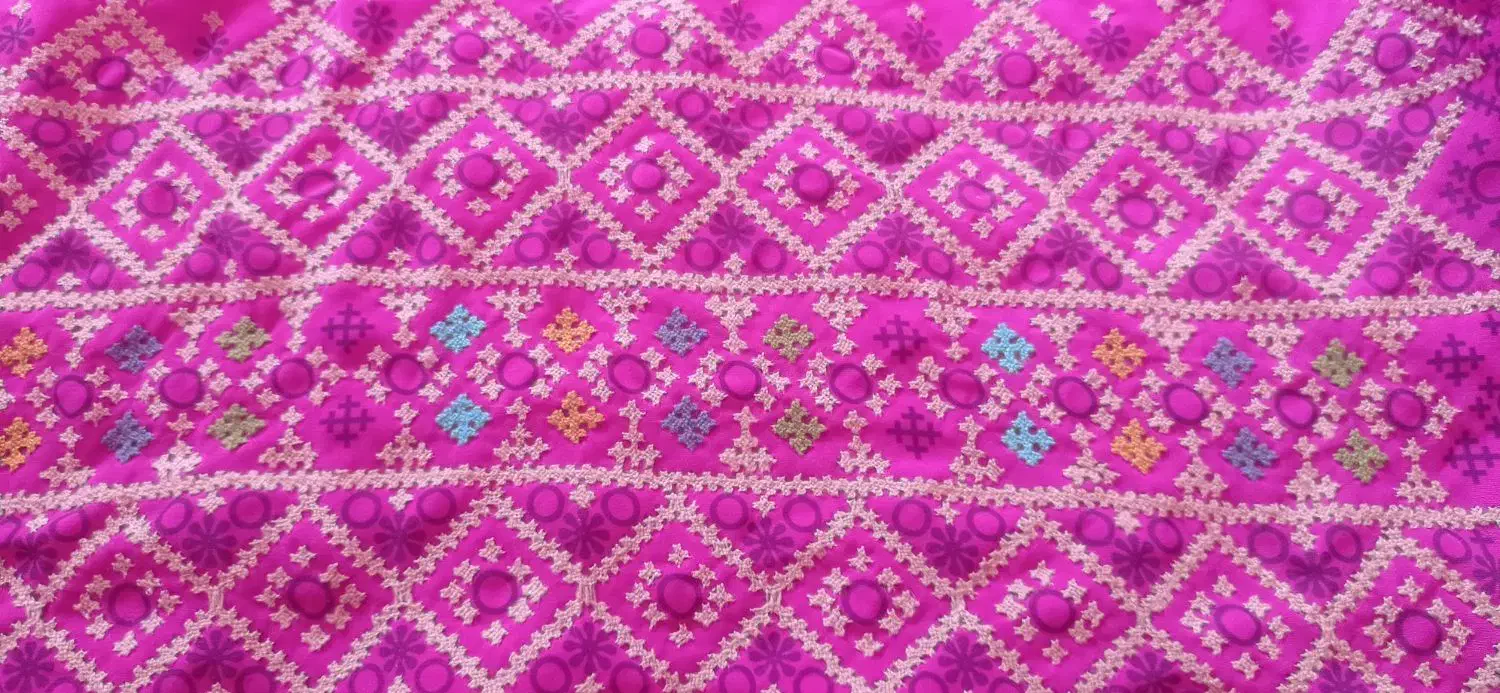 دوچگر جالار و پلیوار|لباس|چابهار, |دیوار