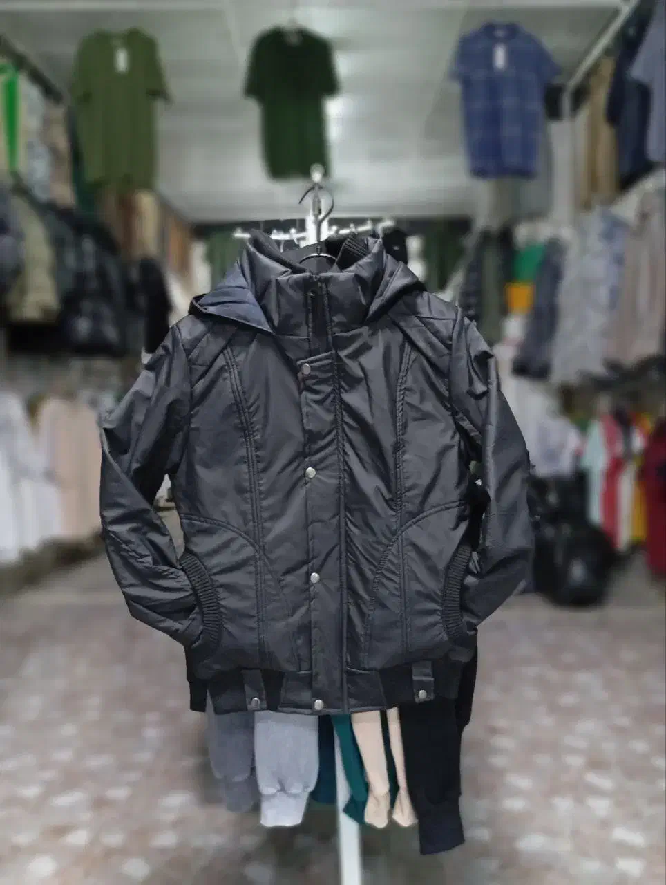 کاپشن|لباس|سروآباد, |دیوار