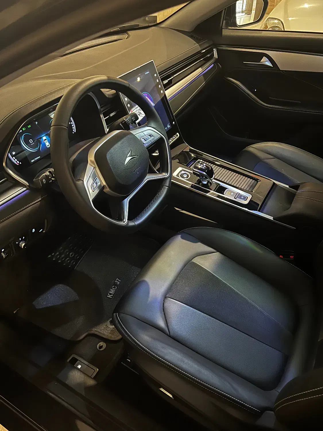 کی ام سی مدل ۱۴۰۴ مشکی|خودرو سواری و وانت|تهران, دروس|دیوار