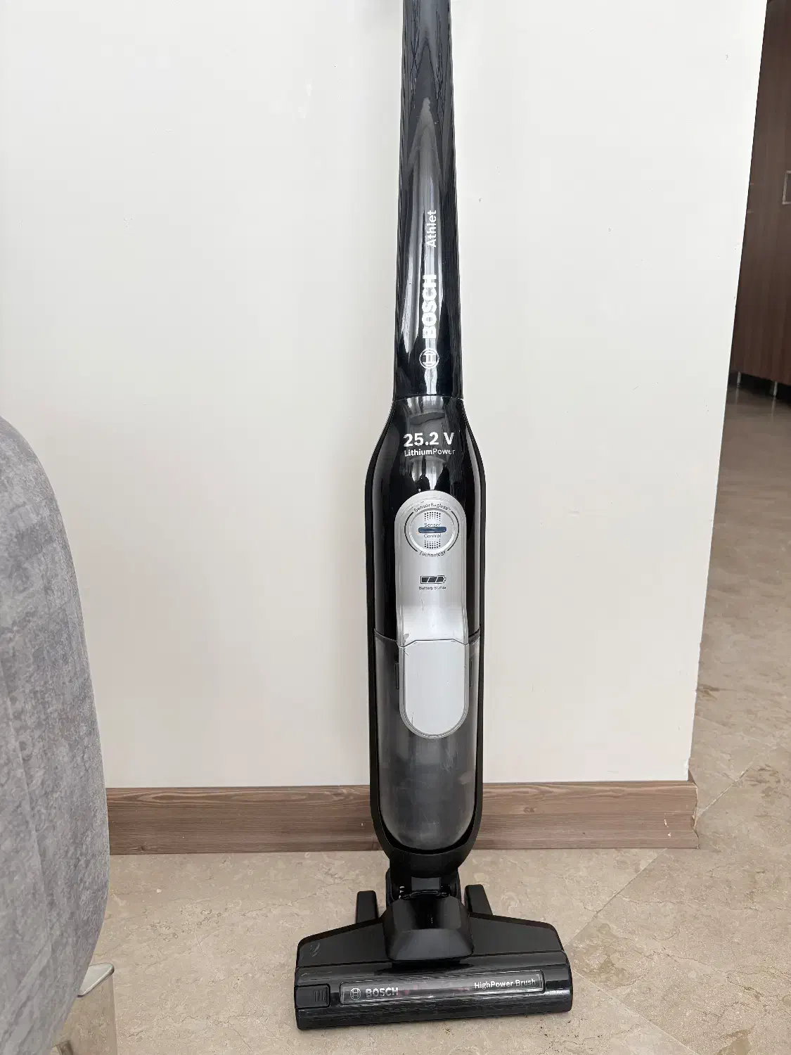 جارو شارژی بوش مدل 25.2v|جاروبرقی، جارو شارژی، بخارشو|تهران, دروس|دیوار