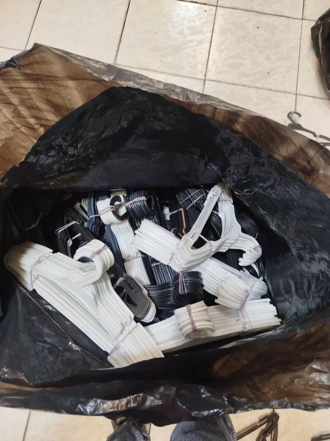 چوب لباسی|بندرخت و رخت‌آویز|تبریز, |دیوار