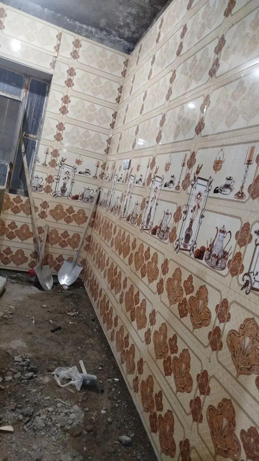 کاشی و سرامیک کاری پذیرفته میشود|خدمات پیشه و مهارت|میرجاوه, |دیوار