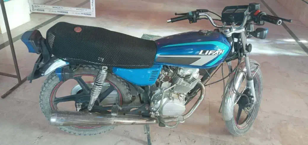 موتورفروشی ۲۰۰سی سی مدل۱۴۰۱|موتورسیکلت|دلیجان, |دیوار