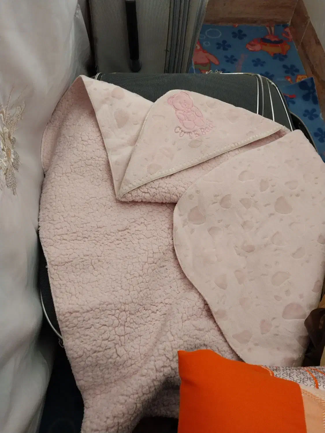 پتو قنداق بچه دخترونه|اسباب و اثاث بچه|شیروان (خراسان), |دیوار