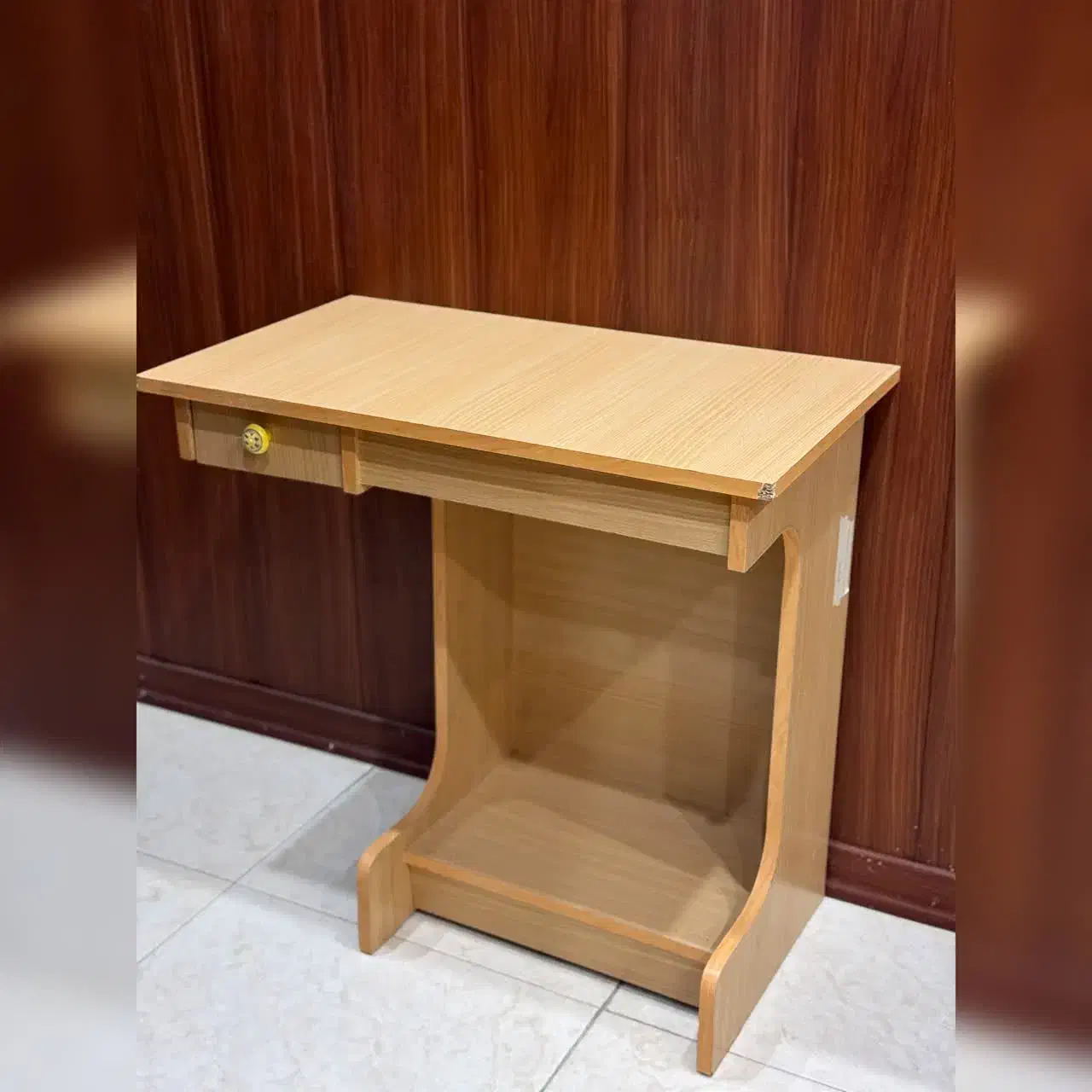 میز چرخ خیاطی|لوازم خیاطی و بافتنی|مشهد, نکاح|دیوار