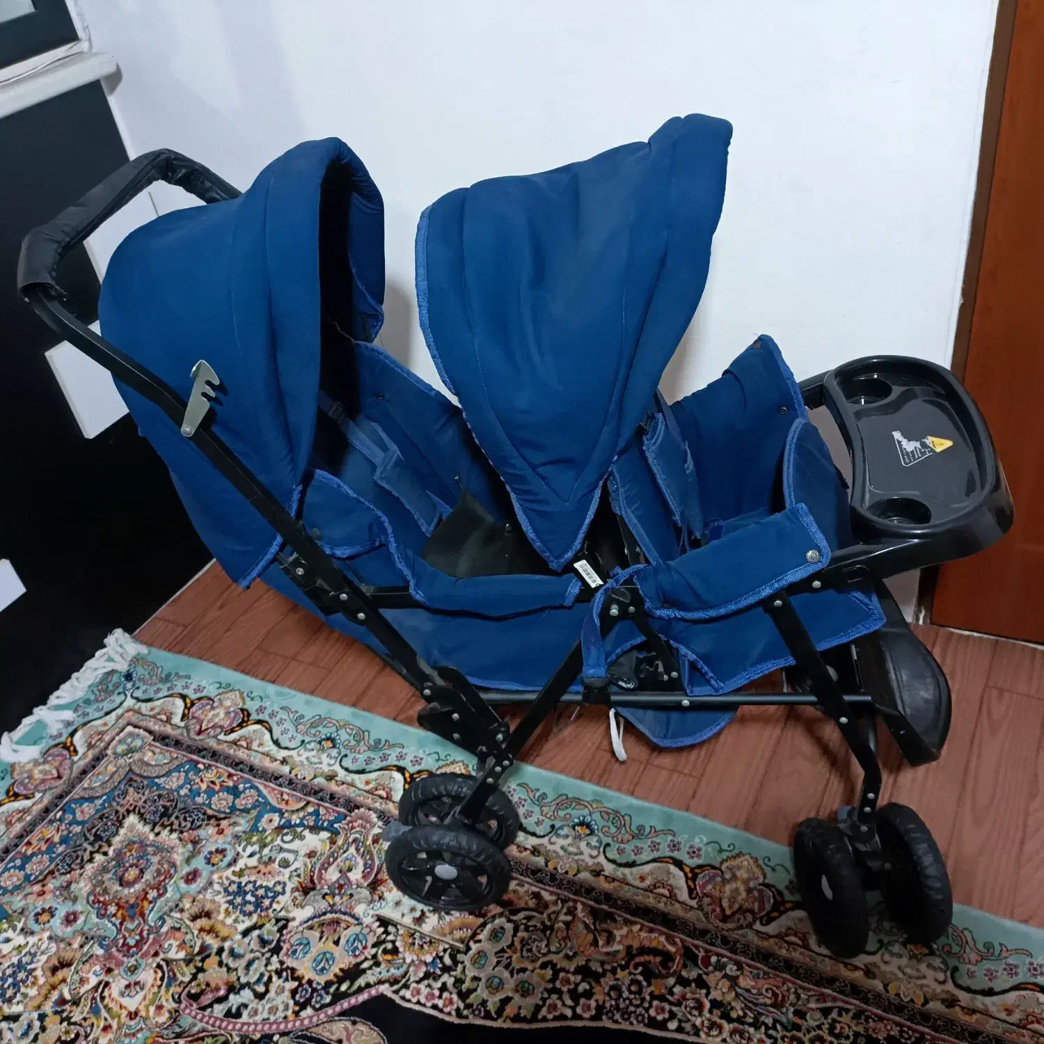 کالسکه دوقلو جلو هم و روروئک|کالسکه و لوازم جانبی|نظرآباد, رسالت|دیوار