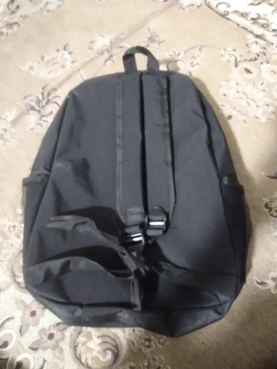 کیف|کیف، کفش، کمربند|پیشوا, |دیوار