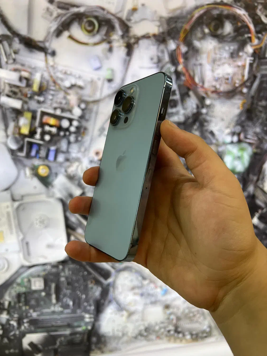 ایفون ۱۳پرو ابی در حد نو ۱۲۸گیگ تمیز|موبایل|اصفهان, مفتح|دیوار