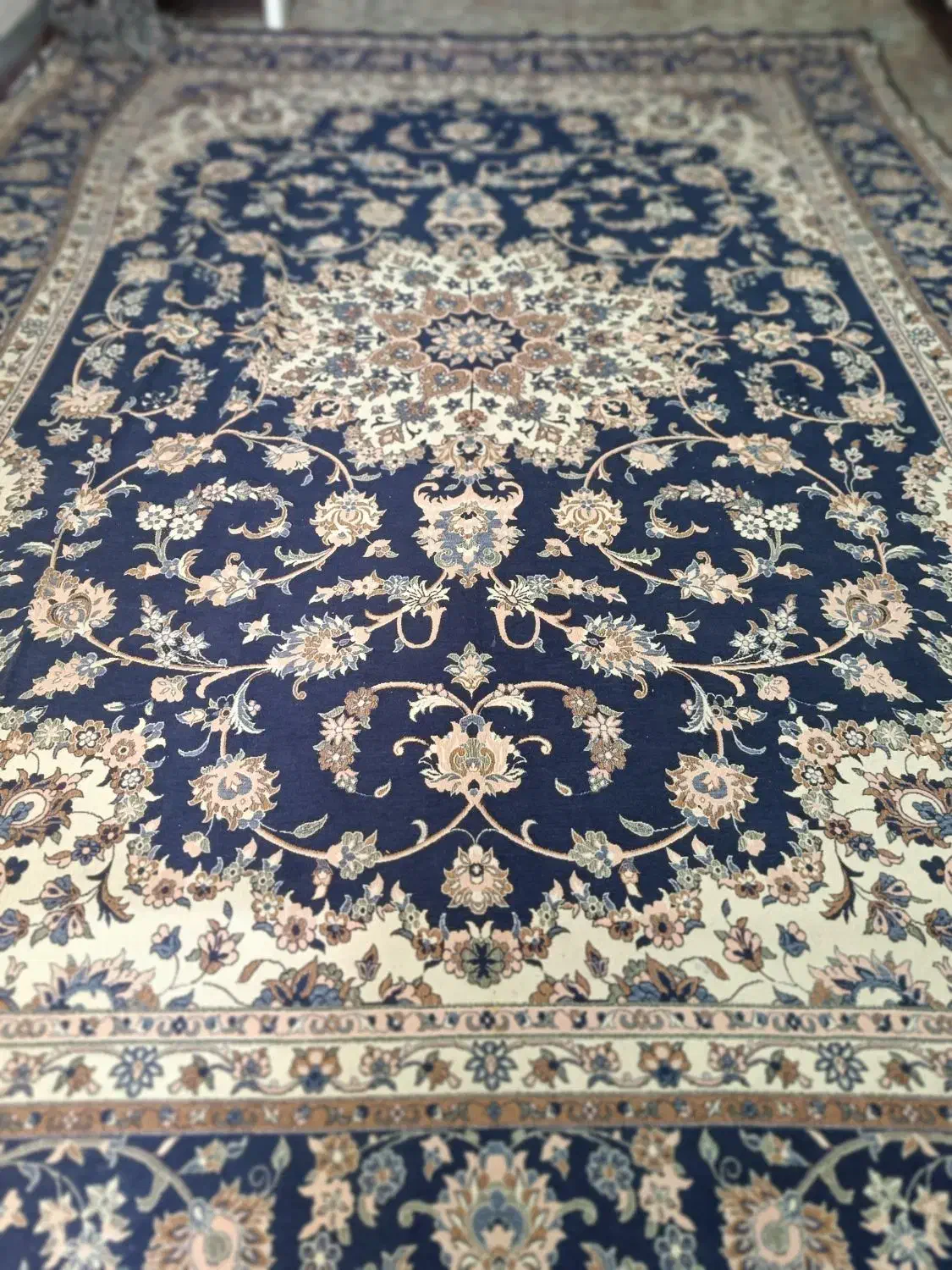 روفرشی|روفرشی|همدان, |دیوار