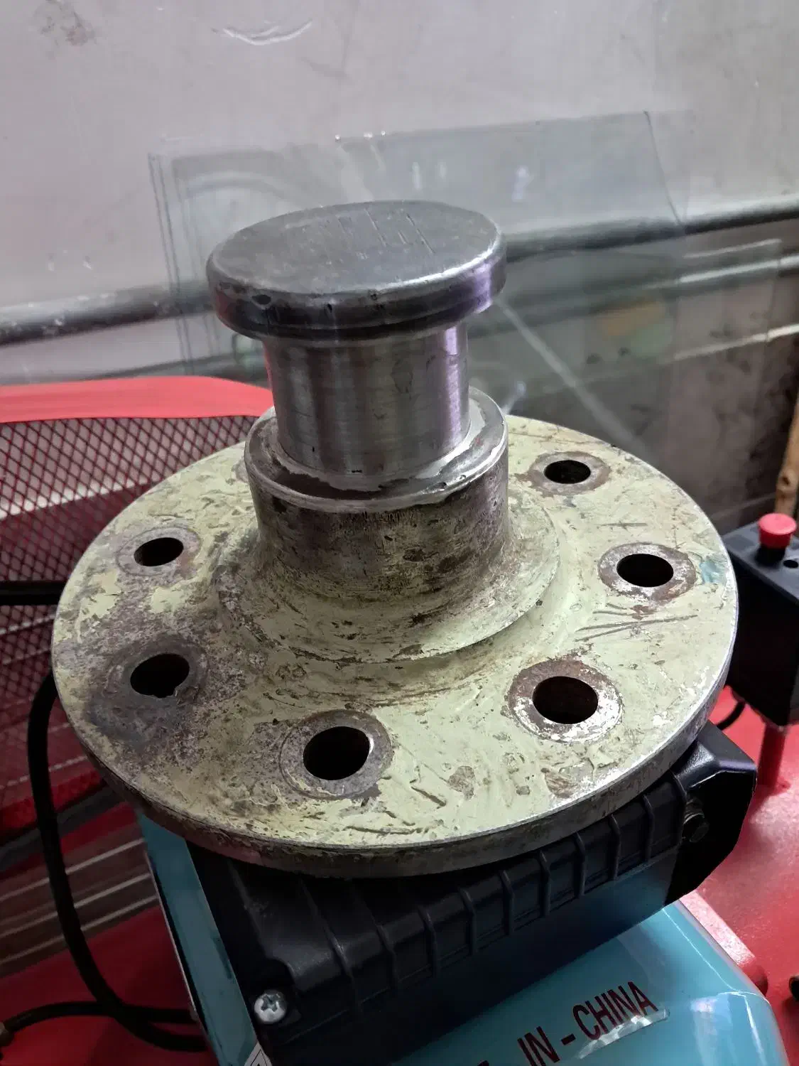 اف ۱۲ کشنده ولووF12 پمپ باد میل لاستیک ۱۵ سواری|قطعات یدکی و لوازم جانبی|مشهد, رضاشهر|دیوار