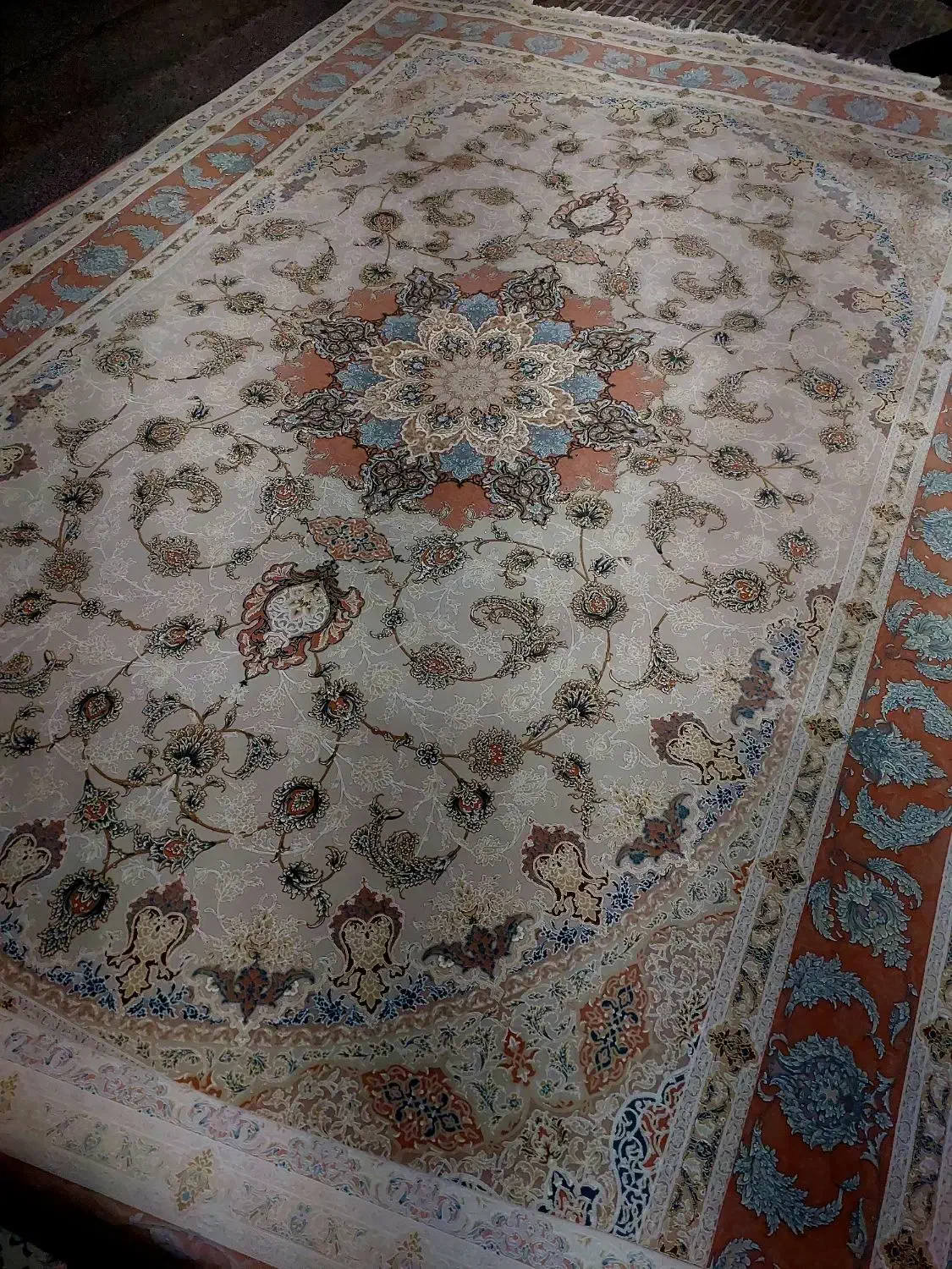 فرش رضا قهرمانی جفت۹متر۱۲۰۰شانه تراکم۳۶۰۰توپلاستیک|فرش|اراک, |دیوار