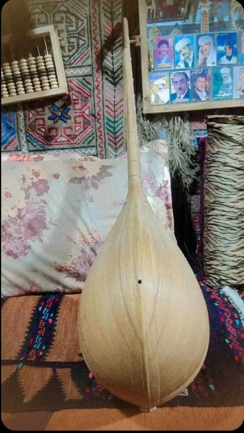 دوتار خراسان|سازهای سنتی|مشهد, شهرک شهید باهنر|دیوار