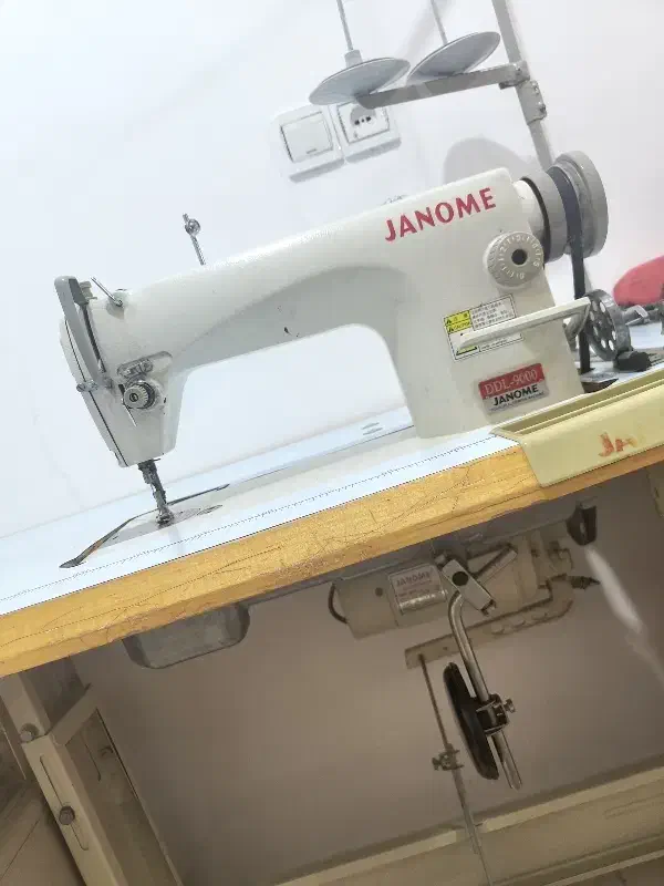 چرخ راسته دوز ژانومه|چرخ خیاطی و ریسندگی|مهران (ایلام), |دیوار