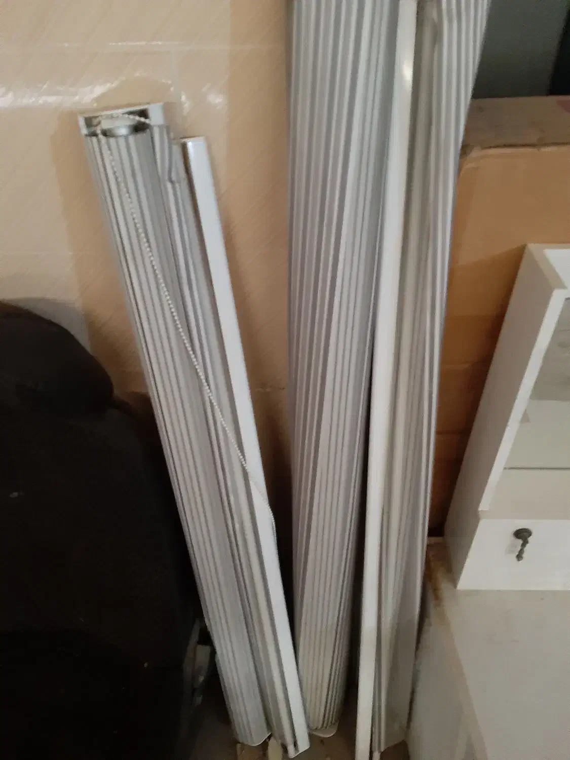 پرده عمودی|پرده، رانر، رومیزی|صدرا-فارس, فاز ۱|دیوار