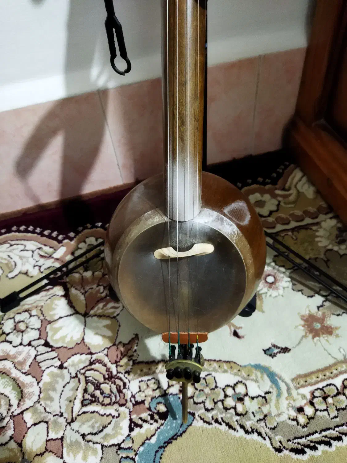 کمانچه کاسه یه تیکه|سازهای سنتی|نظرآباد, رسالت|دیوار