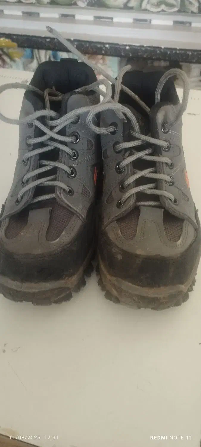 کفشکوهنوردی|کیف، کفش، کمربند|نجفآباد, رجایی شمالی|دیوار