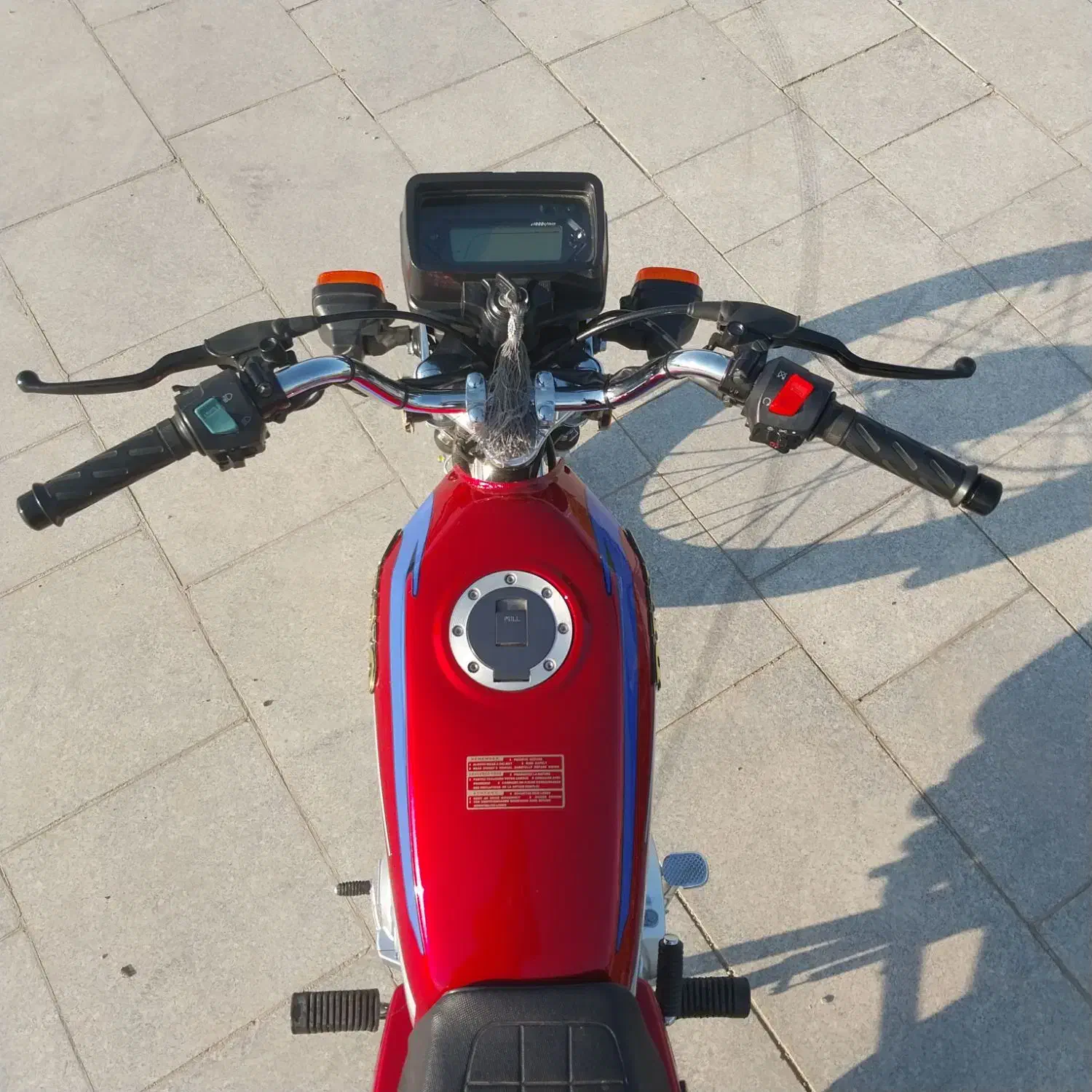 موتور|موتورسیکلت|رزن, |دیوار