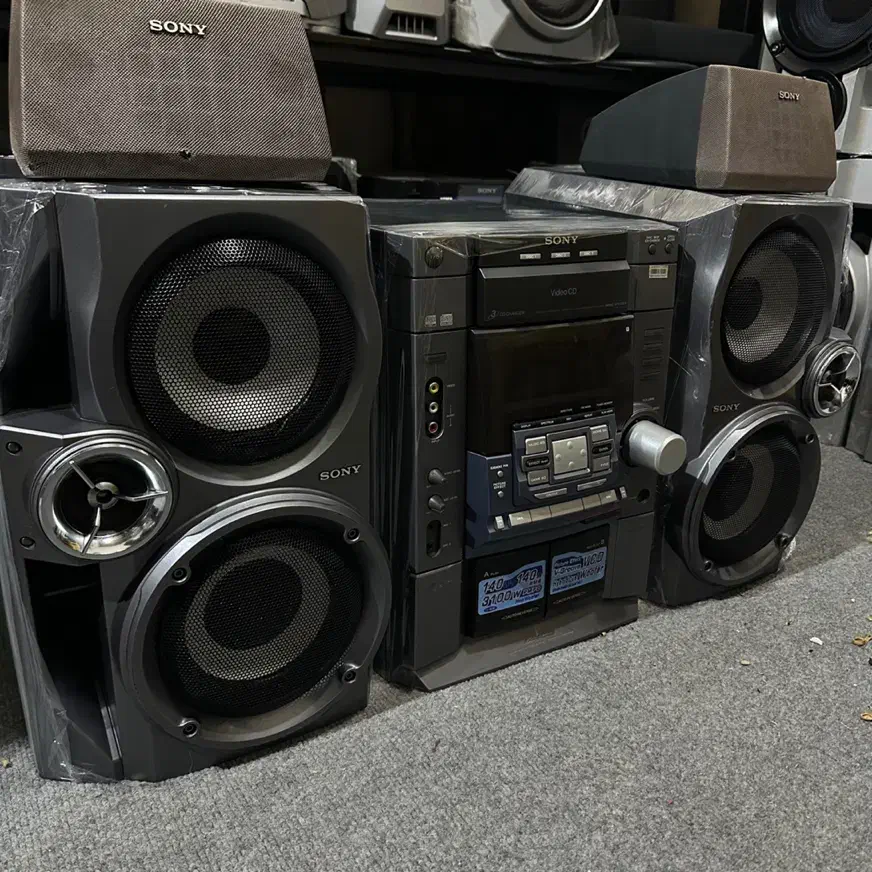 ضبط ۳۱۰۰وات سونی سلطان vx555باندها دبل ووفر خرچنگی|سیستم صوتی خانگی|گرگان, |دیوار