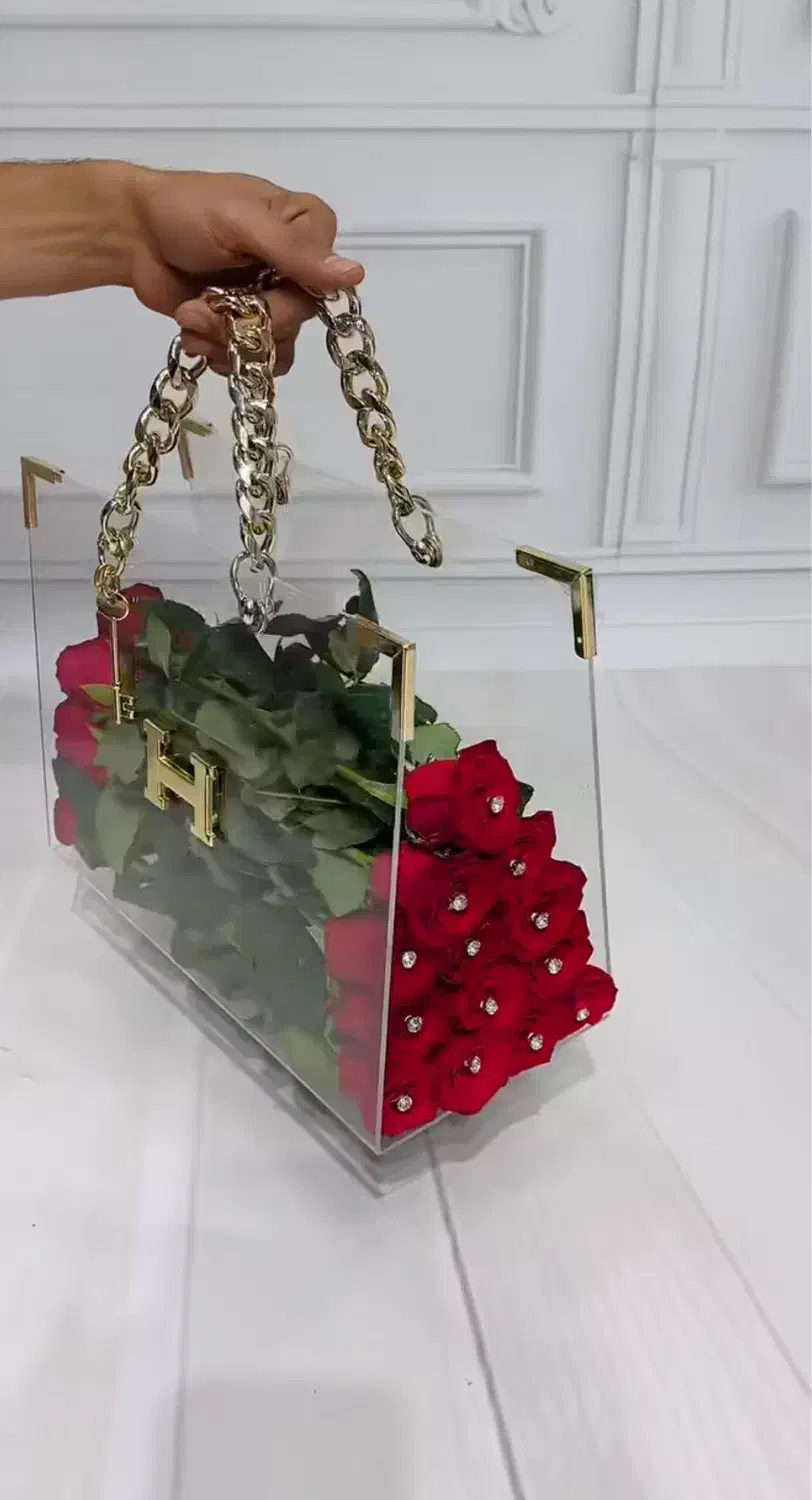 دسته گل باکسی ولنتاین کریسمس یلدا|گل و گیاه طبیعی|تهران, تهرانپارس غربی|دیوار